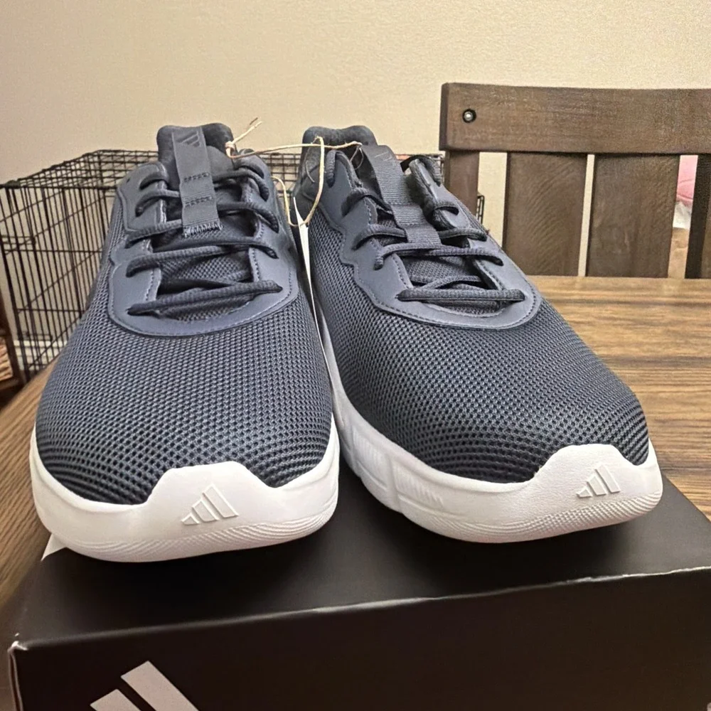 adidas men sneaker